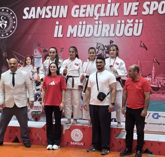 ARDAHAN JUDODA BAŞARILARINI SÜRDÜRÜYOR