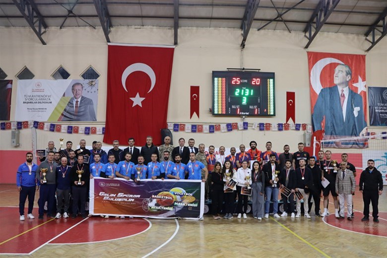 ARDAHAN’DA KAMU SPOR OYUNLARI COŞKUYLA TAMAMLANDI